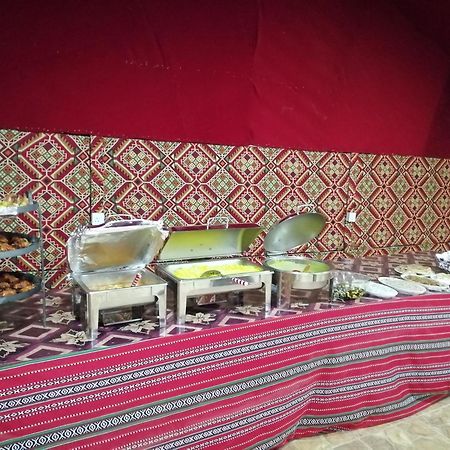 Black Irish Camp And Tours Wadi Rum Eksteriør billede
