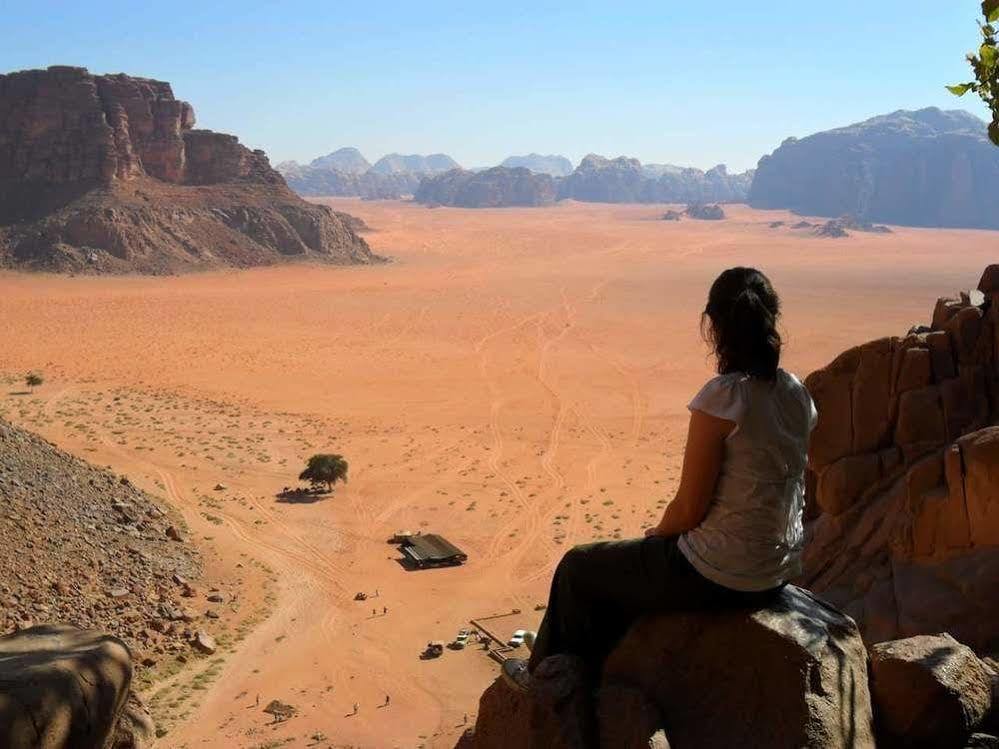 Black Irish Camp And Tours Wadi Rum Eksteriør billede